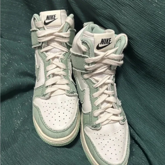 Nike | Shoes | Nike Hightop Sneakers In White And Mint Green  display picture 1